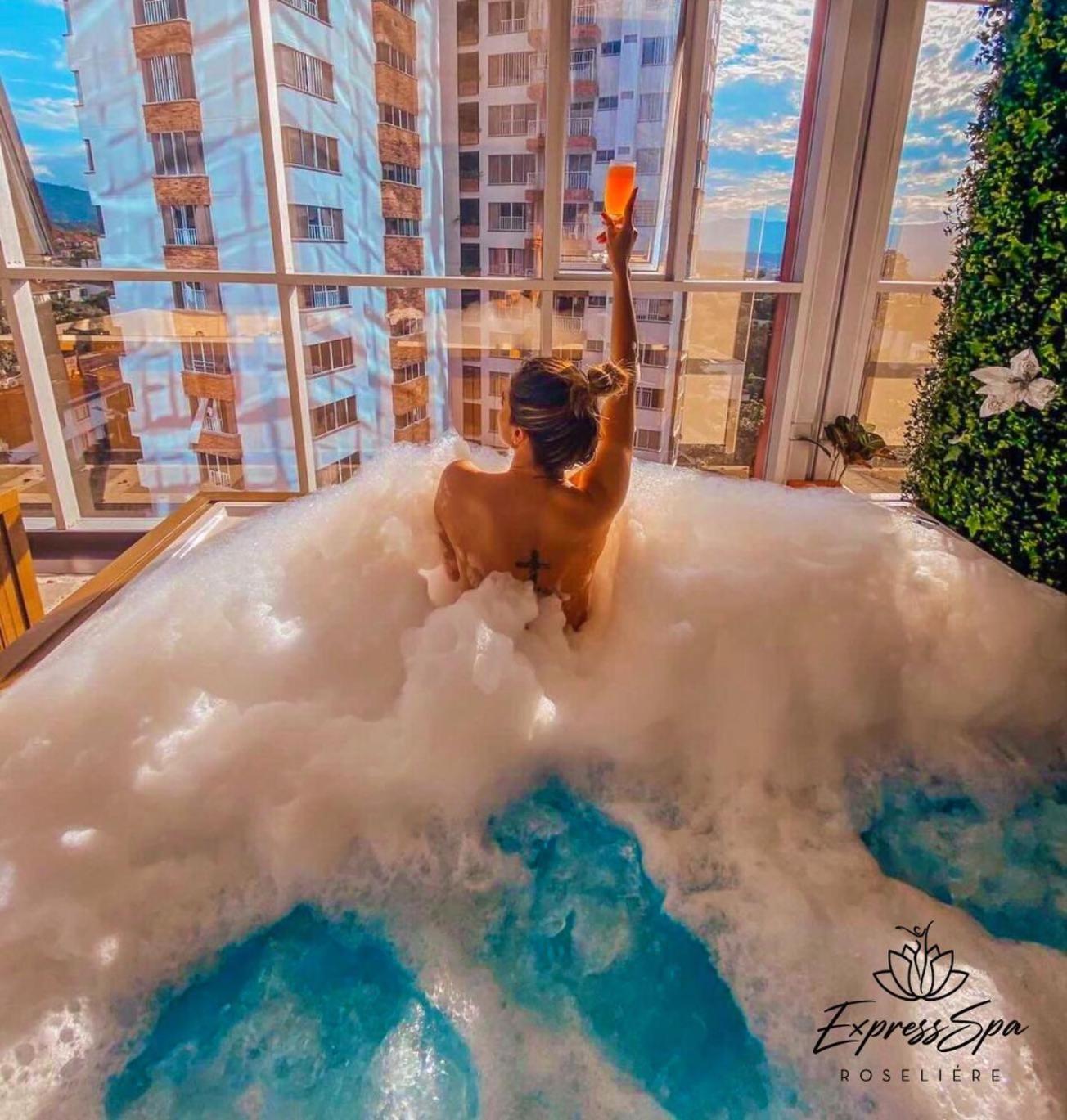 Hotel Roseliere Bucaramanga 佛罗里达布兰卡 外观 照片