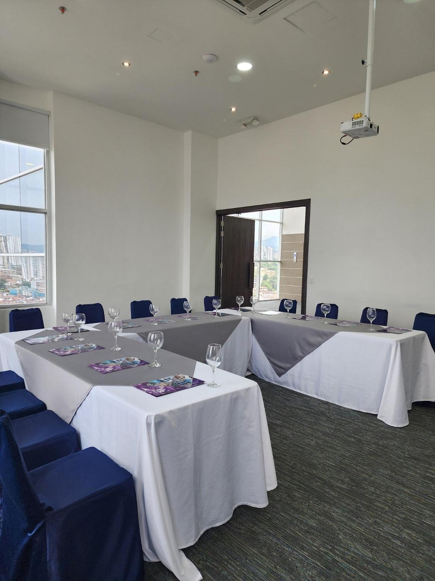 Hotel Roseliere Bucaramanga 佛罗里达布兰卡 外观 照片